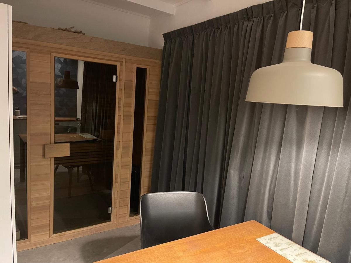 Bed & Breakfast Vannienke Tersoal 외부 사진